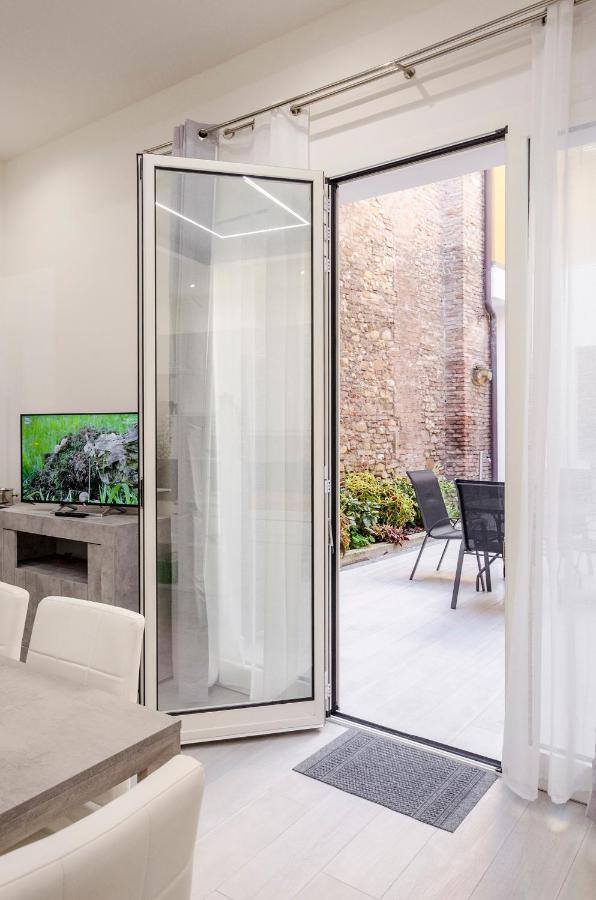 Dimora Santo Stefano: Ampia, Con Giardino Privato Apartamento Bolonha Exterior foto